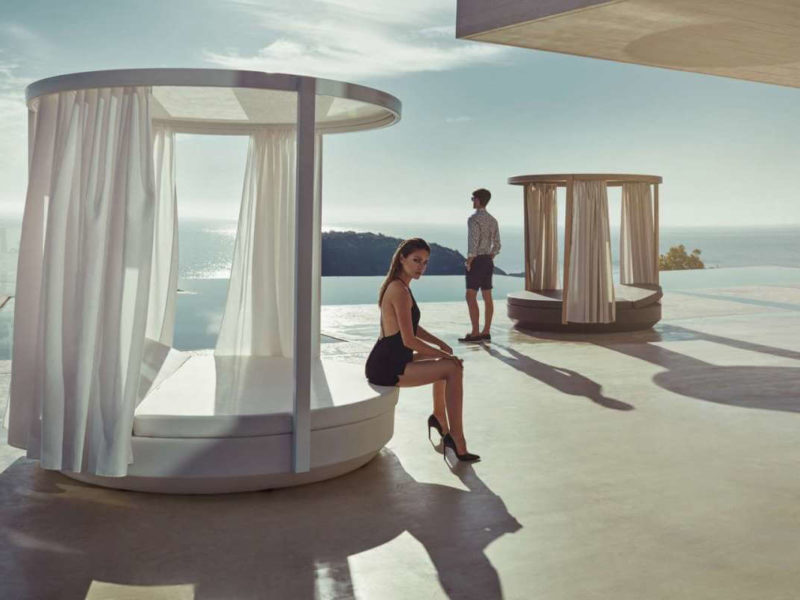 arredare il bordo piscina